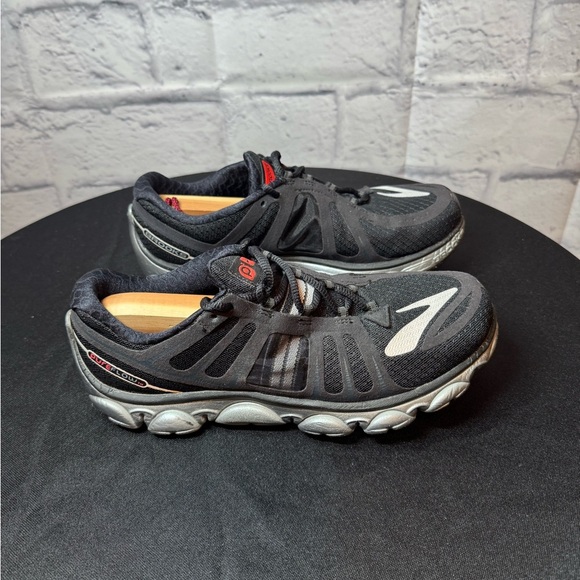 Brooks Pureflow Women Black Silver Running Shoe Size 9 Pre Owned - Picture 3 of 5